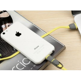 İksi birində usb kabel.Həm iphone həm də samsung Htc və s android telefonlar üçün